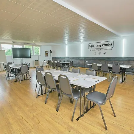 Hotell Sporting House Toulouse
